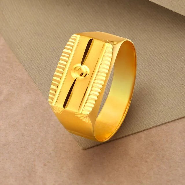 Geometric 22 Karat Yellow Gold Embossed Ring