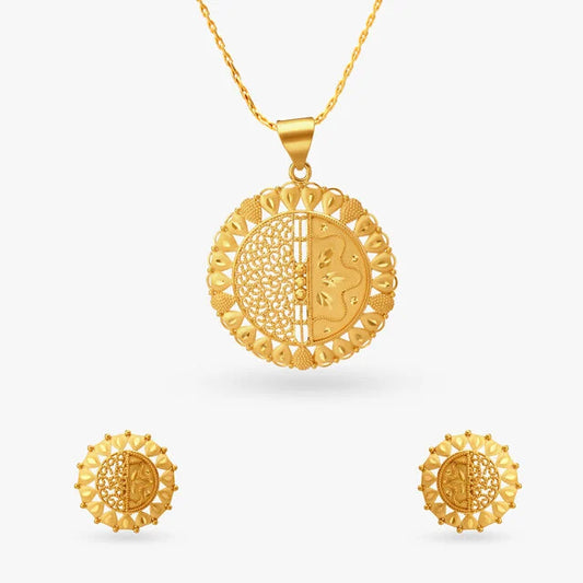 Filigree Gold Pendant and Earrings Set