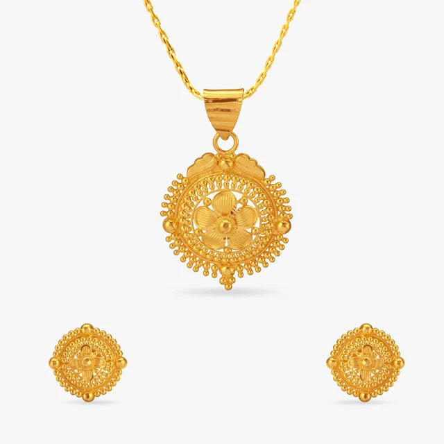 Floral Harmony Gold Pendant and Earrings set