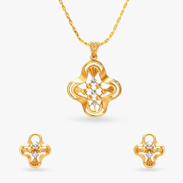 Graceful Clover Gold Pendant and Earrings Set