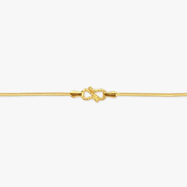 Chic Simplicity Gold Chain