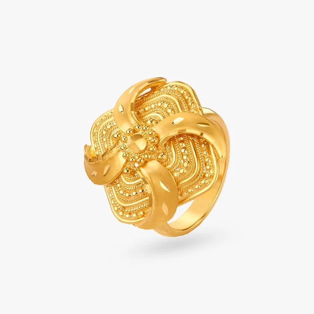 Floral Majesty Gold Finger Ring