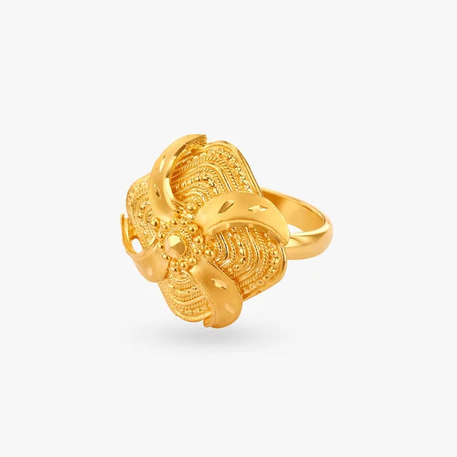 Floral Majesty Gold Finger Ring