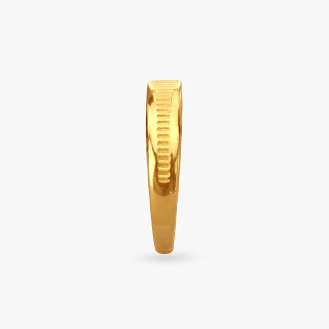 Timeless Valor Gold Finger Ring