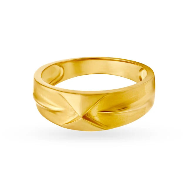 Suave 22 Karat Yellow Gold Ridged Finger Ring