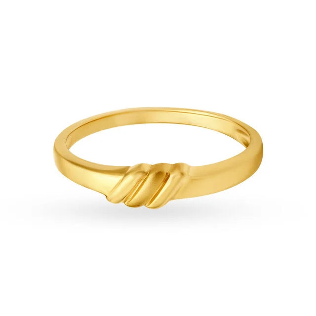 Suave 22 Karat Yellow Gold Ridged Finger Men Ring