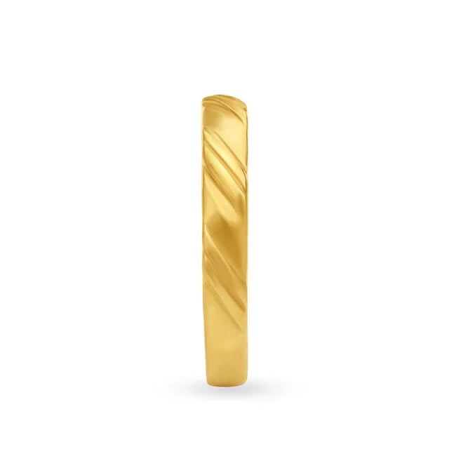 Minimalist 22 Karat Yellow Gold Ridged Finger Ring